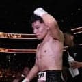 【ボクシング】プロ５戦目で初黒星の世界金・坪井智也が病院直行　右眉上の３センチ裂傷