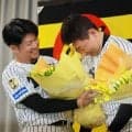 【阪神】岩崎優が13年ともに歩んだ岩貞祐太に真心スピーチ「同期になってくれてありがとう」