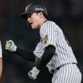 【阪神】高寺望夢、体に投球当たるも空振り三振の珍事　痛みこらえながら一塁歩くもスイング判定
