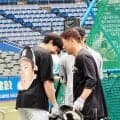 ロッテ　安田が特大“角中顔ボード”背負って練習　引退試合の大先輩に「有終の美を見届けたい」角中は「安田には期待して…全然成長しなかったので無念です」