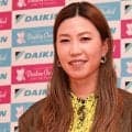 元賞金女王　人気女子ゴルファーが「お気に入り」の愛車公開　ハンドル握る姿、内装も　「かっこいいー！」「良い色」と反響