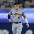 【阪神】佐藤輝明「延長になるとは（笑い）」タフ日程も優勝祝福の声に「声援もらえてうれしい」