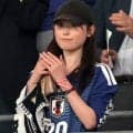 久保建英と電撃婚　福原遥が日本代表戦を現地観戦！発表から３日　夫の“新婚初陣”に駆けつける