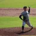 【大学野球】今秋ドラフト１位候補の関大・米沢友翔投手が中３日で先発　５回途中降板も試合作る