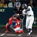 【阪神】代打・梅野隆太郎に甲子園は大歓声　同期同学年、岩貞祐太の引退試合でバッテリー