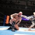【新日本】YOHが３度目防衛も試合後ロビー・イーグルスに足極められイヤイヤ次期挑戦OK