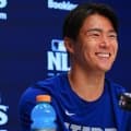 山本由伸、シャンパンファイトで笑顔　第3戦で7回1失点10K快投…大舞台で光り輝く
