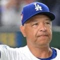 ドジャース　ロバーツ監督「あと８勝が必要だ」シャンパンファイトスピーチで選手たたえる「まだ仕事は終わってない」