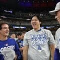 ドジャース夫人会も喜びの集合ショット　真美子夫人は…リーグ優勝決定シリーズ進出