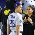 ドジャース地区Ｓ突破　エドマン夫妻も喜びキス　２歳イーライ君がじーーっｗｗ「なんて愛おしい家族」「最高に可愛い！」
