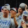 大谷翔平、次は頼んだぞ！ロバーツ監督「本来の姿を取り戻すと強く信じている」ドジャース地区Ｓ突破