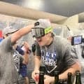 ドジャース逆転勝ちで地区Ｓ突破！シャンパンファイト大谷翔平「最高」移籍後初「４番・指名打者」無安打も二盗から同点ホーム