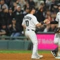 村上宗隆の地区シリーズ第４戦の守備「何と大きなダブルプレー」米専門テレビ局が大絶賛