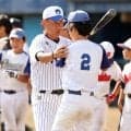 西武元監督の辻発彦氏らが野球教室で小学生指導「プロ野球界は廃れないですよ、絶対に」