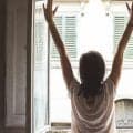 世界的な成功者から学ぶ、朝早く起きるメリットとは？