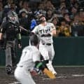【岡義朗氏の眼】相性と力みが作用か　流れに影響した阪神・佐藤輝の遊飛　２戦目は切り替えるしかない