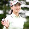 「世界を相手にしても無敵の美しさ」28歳人気女子ゴルファー、“肩出しドレス姿”に熱い視線「モデルさんですか？」