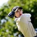 苦手スライスは決まるけど… 首位の蛭田みな美はフックが入らない