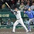 前日に負傷交代の阪神・森下　代打でフルスイング　守備にはつかず交代も「大丈夫です」　崖っぷちで迎える次戦へ「頑張ります」