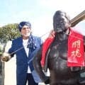 “インドの狂虎”タイガー・ジェット・シンが猪木さん墓参り　盟友を偲ぶ「これまで出会った中で最高のライバル」