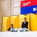 63歳と思えぬ…中日新監督の「毛量えぐすぎる」　規格外の若々しさに期待感「羨ましい」