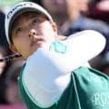 鈴木愛がツアー通算23勝目　前半終え１打差に９人の大混戦…首痛耐えて今季初勝利