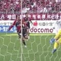 「普通にやべえ！」日本代表GK、間一髪の“膝閉じ”神技セーブが話題沸騰「股の間を誘って、打たせて止めるってやつか」