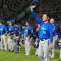 CS王者に「バケモンいた」　ビールかけ中に発見された圧倒的筋肉…DeNA右腕思わず衝撃