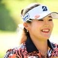 「流石です」「これいいわ」23歳女子ゴルファー、“人気キャラ”が描かれたウェアに注目集まる「可愛いし、おしゃれ」