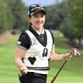永井花奈が単独首位浮上、１打差２位に桑木志帆、佐久間朱莉ら６人の混戦　国内女子第２日