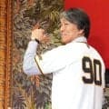 「これはもしや」松井新監督が着用した“伝説のスーツ”　唯一の心配も…明かした秘話