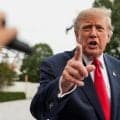 「黙れ！」トランプ大統領に野球ファン激怒　発した一言に…非難殺到「最低最悪のクソ野郎」