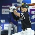 消えた得点…「遅いよ足が」　日本Sのベンチでド直球イジリ、“後輩”に添えたポンポン