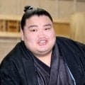 新十両・旭富士が力士会に初参加　一番乗りで挨拶回り　九州場所の目標は「内緒」