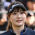 22歳「ミヤコレ」都玲華が愛犬２匹抱っこ「ワンちゃんに負けてませんね　可愛さが」ファン絶賛