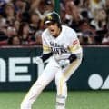 ソフトバンクが一気逆転！山本祐大が意地の同点２点三塁打　前打者・栗原が申告敬遠直後に感情爆発　柳田はシフトを破る勝ち越し適時打