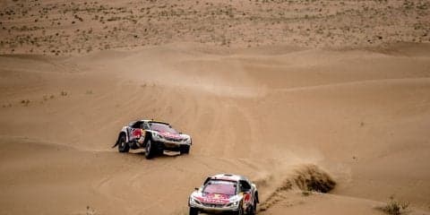 シルクウェイラリー：デプレにトラブルも首位をキープ、2位争いは激化