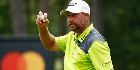 C.コリンズ、「60」で単独首位浮上　石川＆岩田は予選落ち