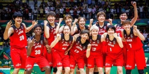 水島沙紀が後半だけで7本の3ポイントシュートを含む26得点、日本代表がオーストラリアとの激闘を制しアジア3連覇！