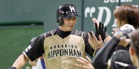 プロ9年目の北海道日本ハム・中島卓が2287打席目の初本塁打！