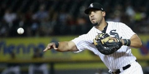阿吽の呼吸で生まれたミラクルキャッチ、世にも珍しい“3-9”プレーが発生
