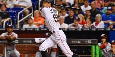 イチロー代打で中飛、田澤は1回3者凡退、チームは7-6で競り勝つ