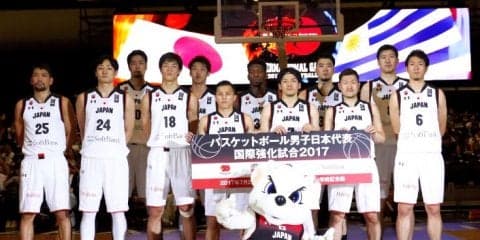 にわかファン時評「彼方からのエアボール」第13回：フリースローが「罰ゲーム」みたいに見えた日本vsウルグアイ戦