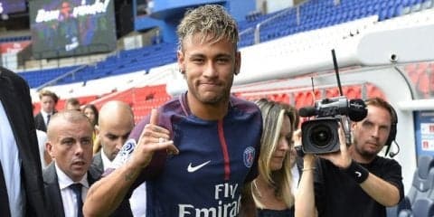 パリSG移籍のネイマール、バルサ退団は新たな挑戦のため「スターになれなかったからではない」