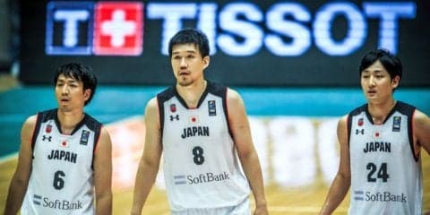 アジアカップに挑む男子日本代表、オーストラリアの高さと巧さに屈しフリオ・ラマス新体制初の公式戦を白星で飾れず