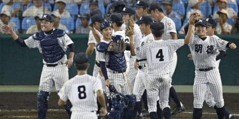延長12回、2時間39分の激闘を制し明徳義塾が日大山形へ4年越しのリベンジ！【第99回全国高校野球選手権大会第2日】