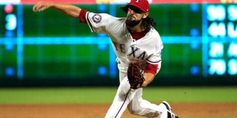 元燕バーネットが長髪バッサリ、ファン賛否両論「切っちゃダメ」「ステキ」