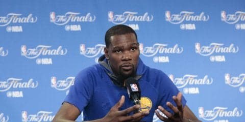 「KDのようになるな。安易な道を選ぶな」教師の行きすぎた指導にケビン・デュラントが激怒「刑務所に入れられるべき！」