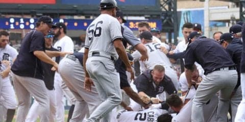 【MLB】ヤンキースVSタイガースで大乱闘発生、死球の応酬でカブレラ含む8人退場