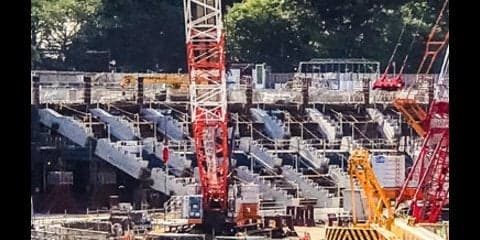 新国立競技場にサッカーファンの疑問。スタンドがなだらかすぎないか？